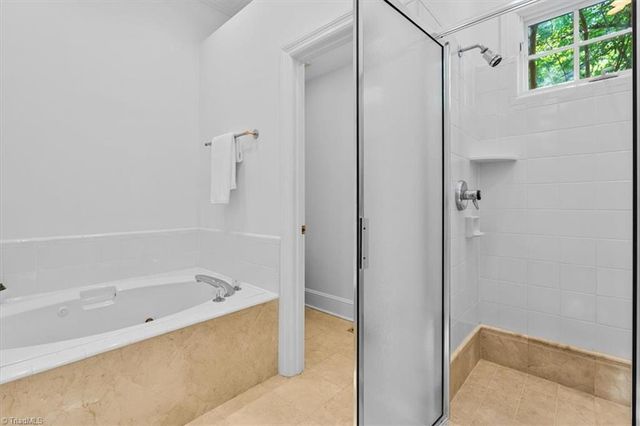 81002 Alexander, Chapel Hill, NC 27517