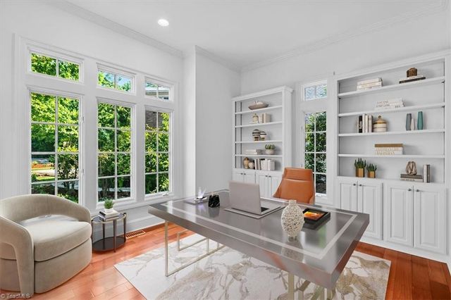 81002 Alexander, Chapel Hill, NC 27517