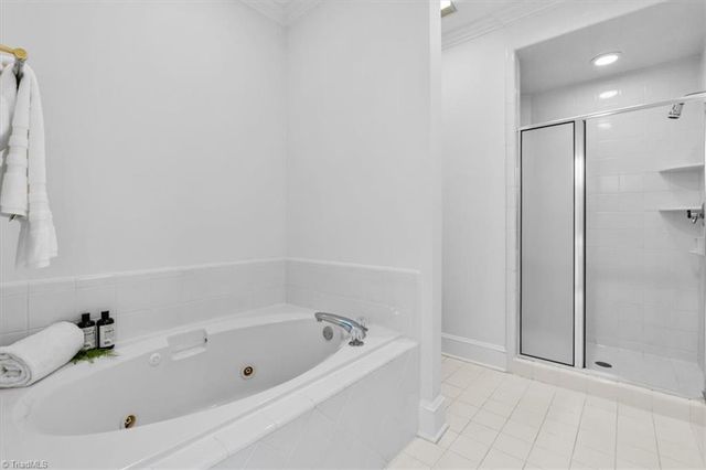 81002 Alexander, Chapel Hill, NC 27517