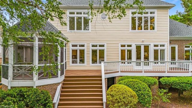81002 Alexander, Chapel Hill, NC 27517