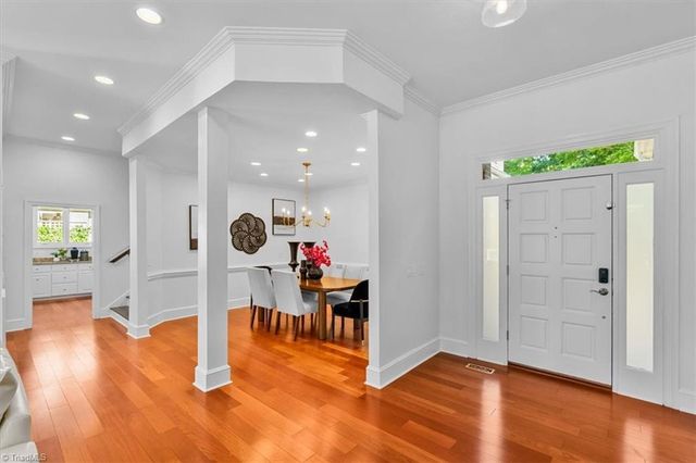 81002 Alexander, Chapel Hill, NC 27517