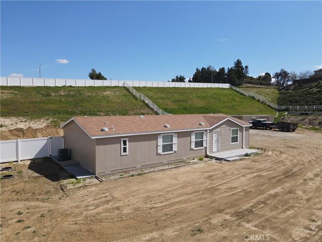 40104 Walcott, Temecula, CA 92591