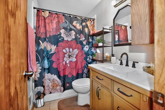 10380 S Chicago ROAD, Oak Creek, WI 53154