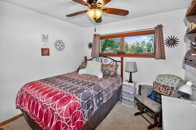 10380 S Chicago ROAD, Oak Creek, WI 53154