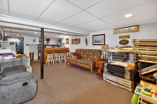 10380 S Chicago ROAD, Oak Creek, WI 53154
