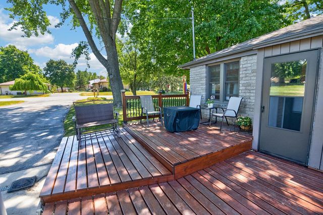 10380 S Chicago ROAD, Oak Creek, WI 53154