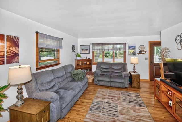 10380 S Chicago ROAD, Oak Creek, WI 53154