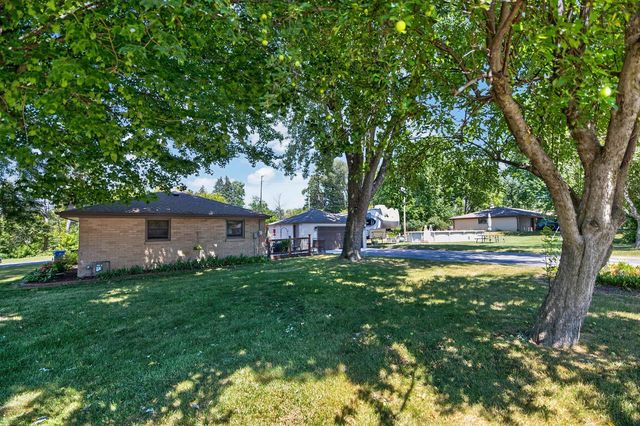 10380 S Chicago ROAD, Oak Creek, WI 53154