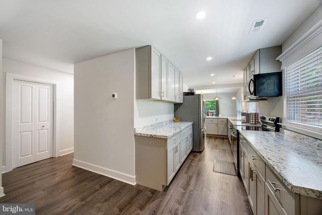 919 CHALKLEVEL RD, Louisa, VA 23093