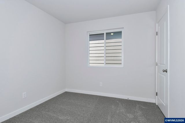 1175 Parkside Av, Woodburn, OR 97071