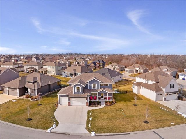 16180 W 165th Terrace, Olathe, KS 66062