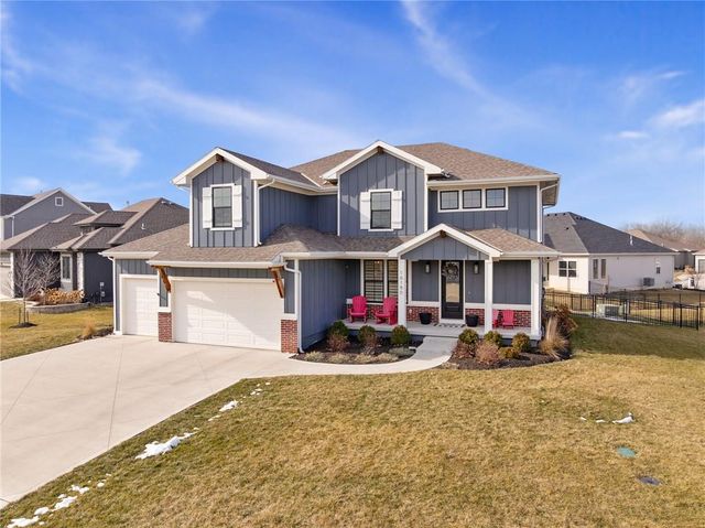 16180 W 165th Terrace, Olathe, KS 66062