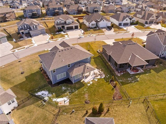 16180 W 165th Terrace, Olathe, KS 66062