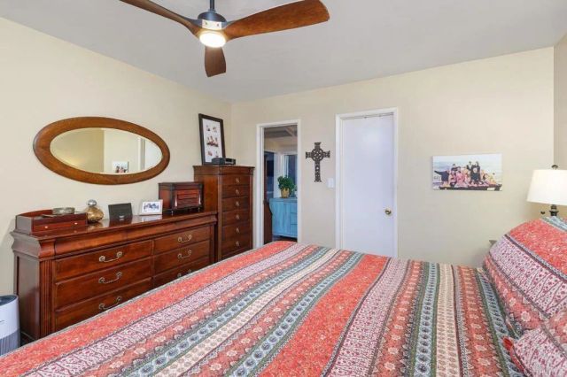 5238 Carlsbad Boulevard, Carlsbad, CA 92008