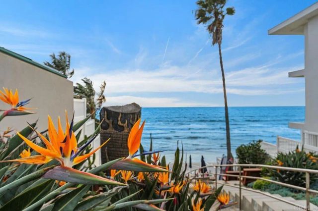 5238 Carlsbad Boulevard, Carlsbad, CA 92008