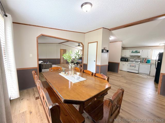 23 Holiday Village, Porum, OK 74455
