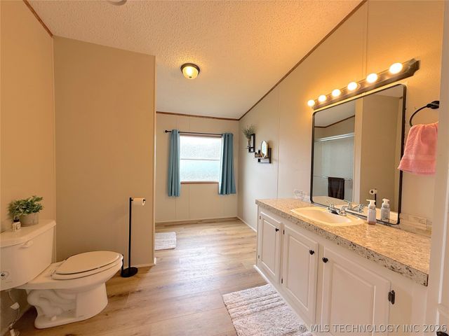 23 Holiday Village, Porum, OK 74455