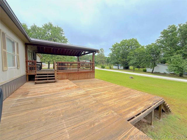 23 Holiday Village, Porum, OK 74455