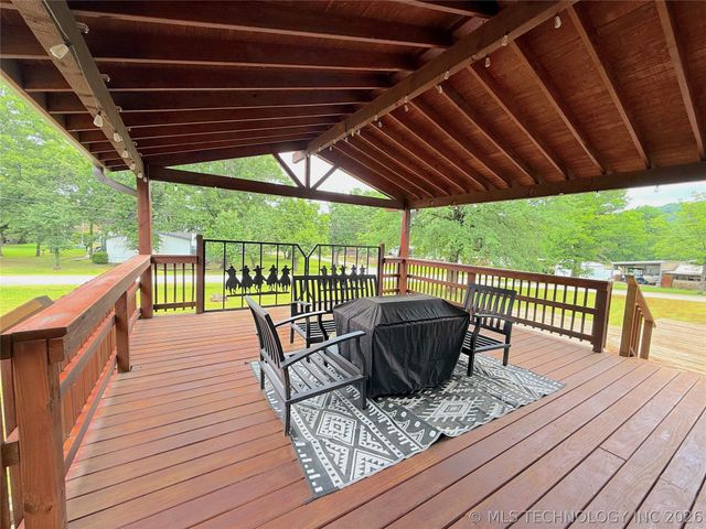 23 Holiday Village, Porum, OK 74455