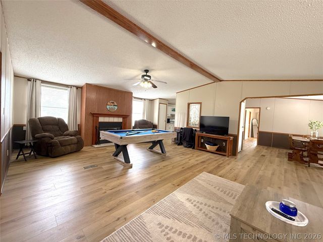 23 Holiday Village, Porum, OK 74455