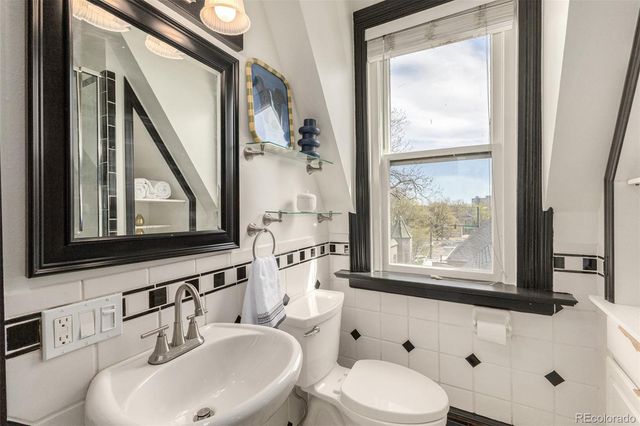 1021 E 17th Avenue 20, Denver, CO 80218