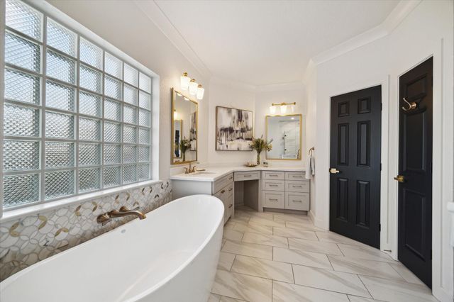 4110 Long Leaf Lane, Houston, TX 77365