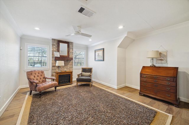 4110 Long Leaf Lane, Houston, TX 77365