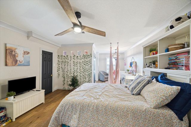 4110 Long Leaf Lane, Houston, TX 77365