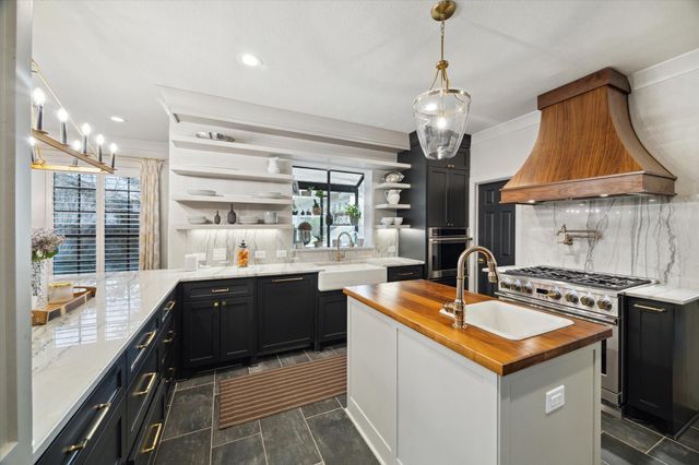 4110 Long Leaf Lane, Houston, TX 77365