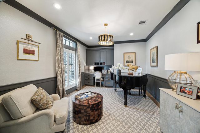 4110 Long Leaf Lane, Houston, TX 77365