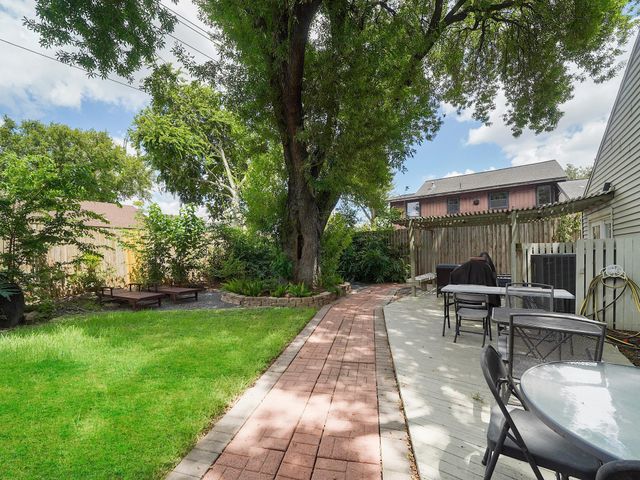4106 Sun Meadow Drive, Houston, TX 77072