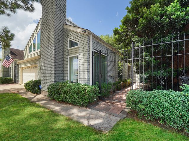 4106 Sun Meadow Drive, Houston, TX 77072