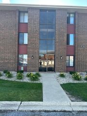 15716 Terrace Drive 3, Oak Forest, IL 60452