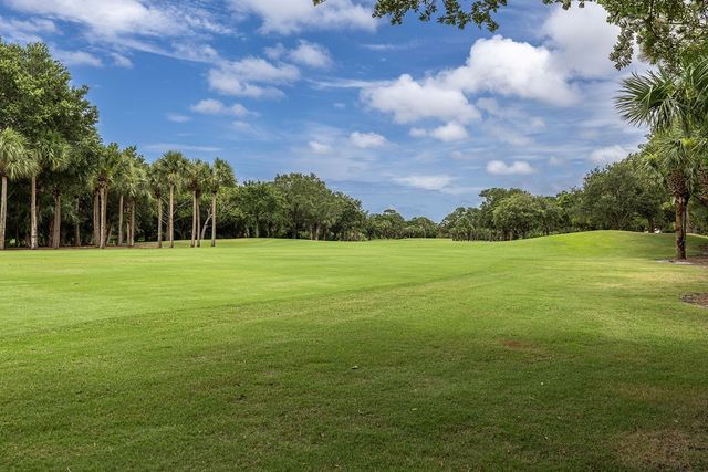 5840 Turnberry Lane, Vero Beach, FL 32967
