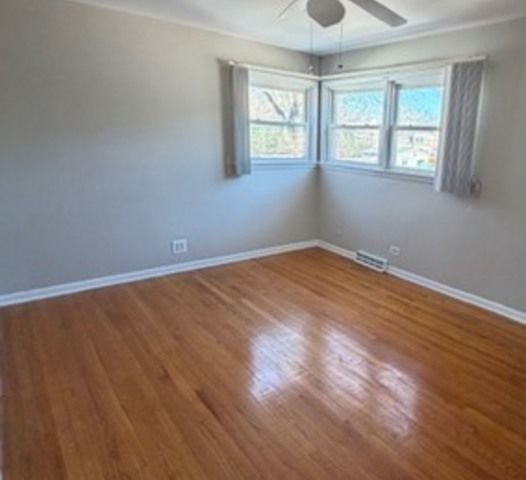 920 Long Road, Glenview, IL 60025