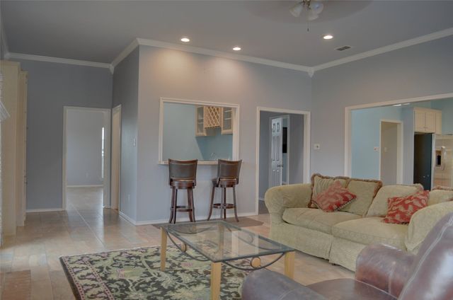 105 Country Green Court, Weatherford, TX 76087