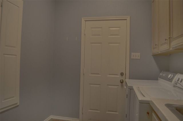 105 Country Green Court, Weatherford, TX 76087