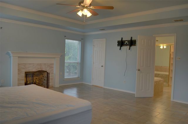 105 Country Green Court, Weatherford, TX 76087