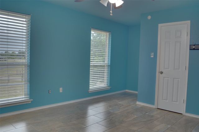 105 Country Green Court, Weatherford, TX 76087