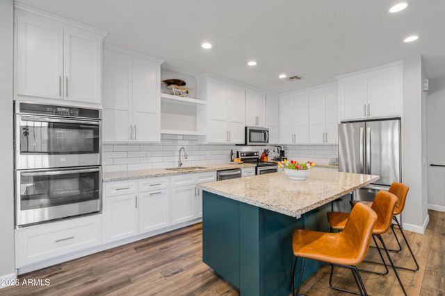 10610 W COUNTRY CLUB Trail, Peoria, AZ 85383