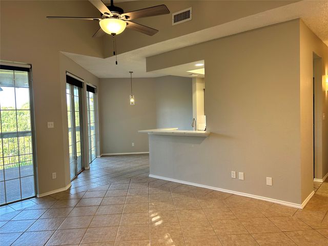 1734 Ascension Point 322, Arlington, TX 76006