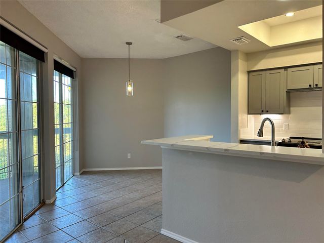 1734 Ascension Point 322, Arlington, TX 76006