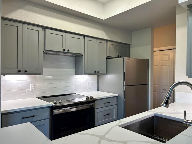 1734 Ascension Point 322, Arlington, TX 76006