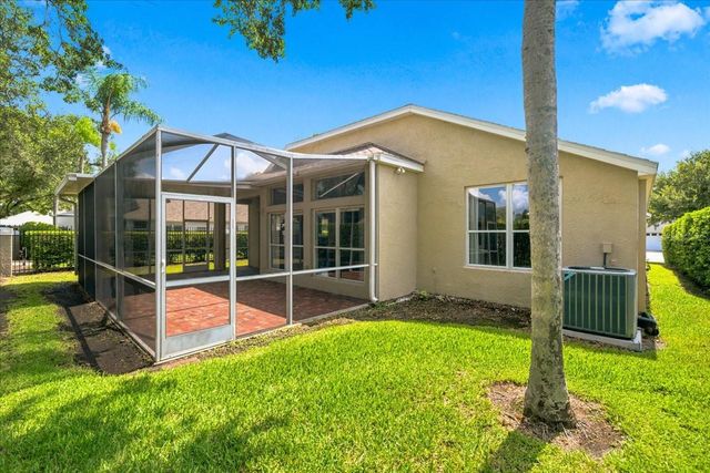 4628 CORSAGE DRIVE, Lutz, FL 33558