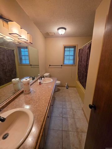 911 Harvey Street, Swifton, AR 72471