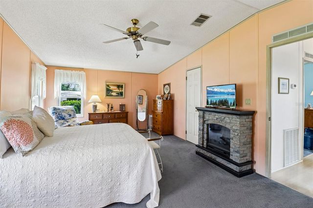 25120 CLIFFORD HILL, Leesburg, FL 34748