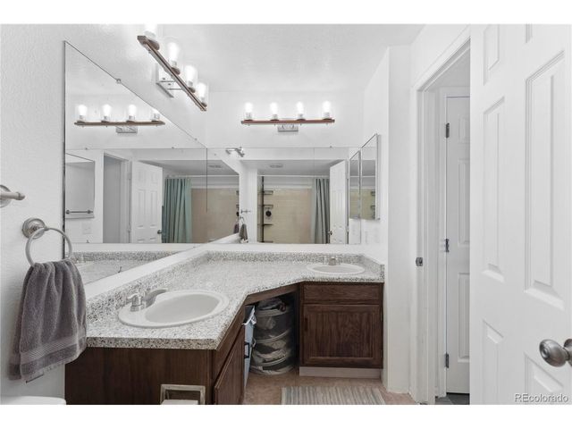 3600 S Pierce St 1-207, Denver, CO 80235