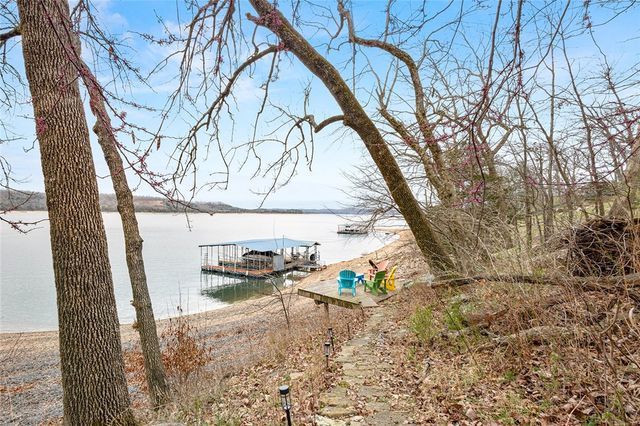 50 Riviera Drive, Rogers, AR 72756