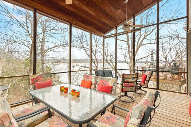 50 Riviera Drive, Rogers, AR 72756