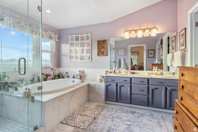 11722 S CASSOWARY DR, Sandy, UT 84092
